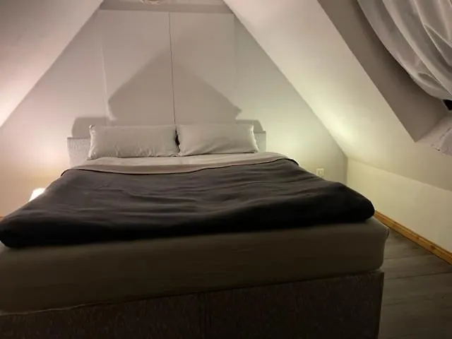 Test アパート シュラートミンク